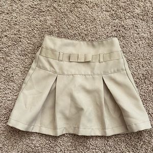 Size 5 izod uniform skirt